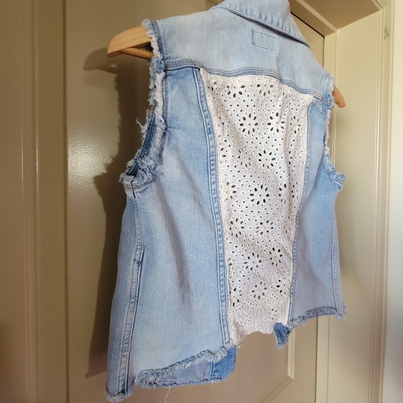 Lucky Brand Eyelet Cutoff Denim Jacket Vest - Picture 5 of 7